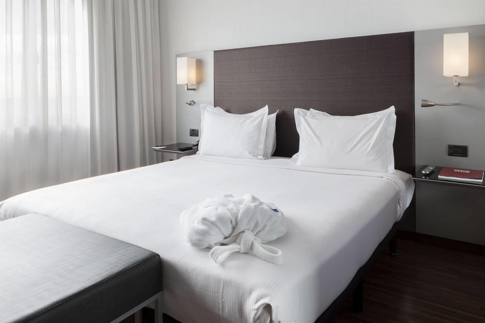 Ac Hotel San Sebastian De Los Reyes By Marriott Kültér fotó